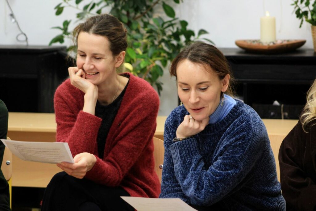 Mokyklos komanda aptaria šeimų mentorystę ir dalinasi patirtimi